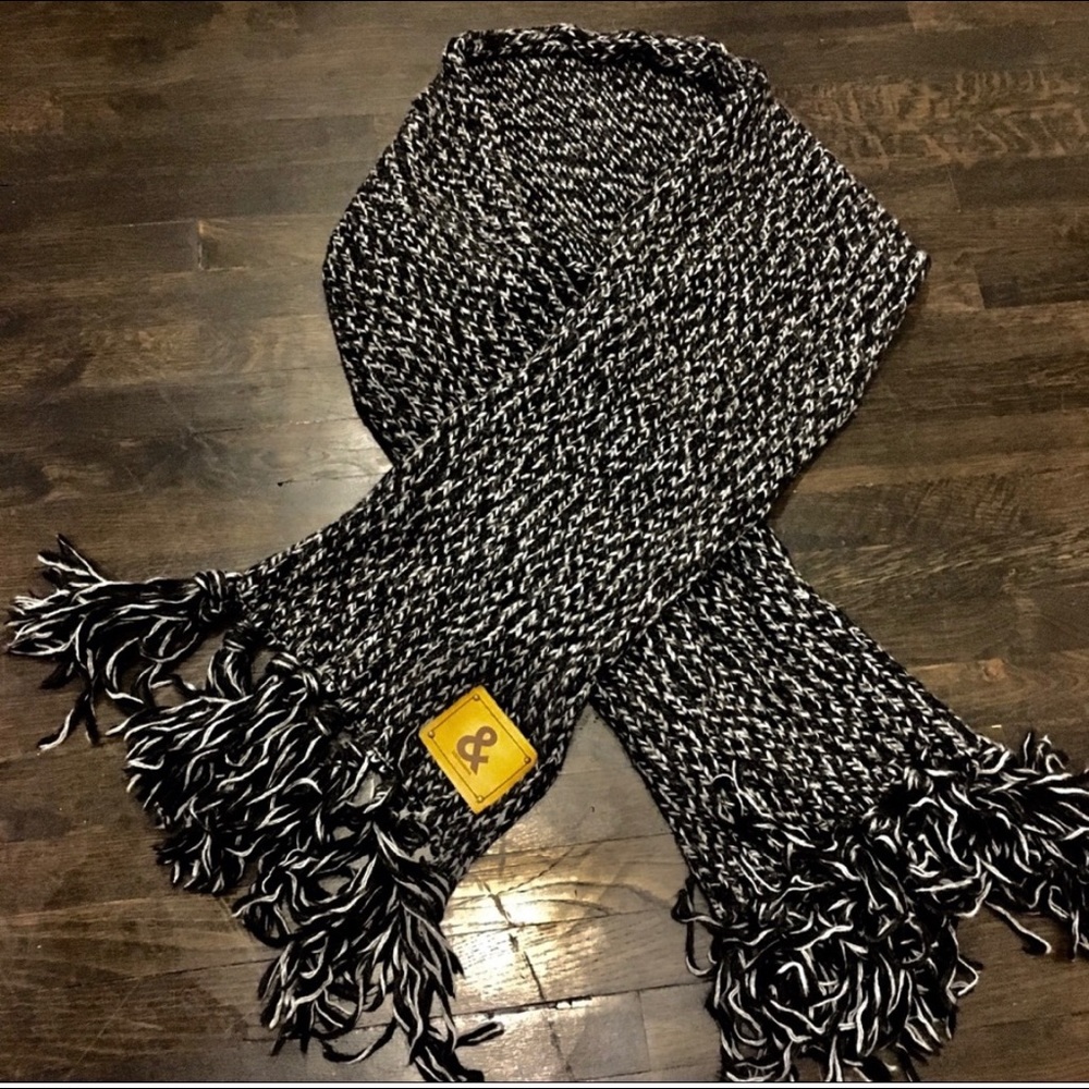 Dolce & Gabbana Chunky Scarf